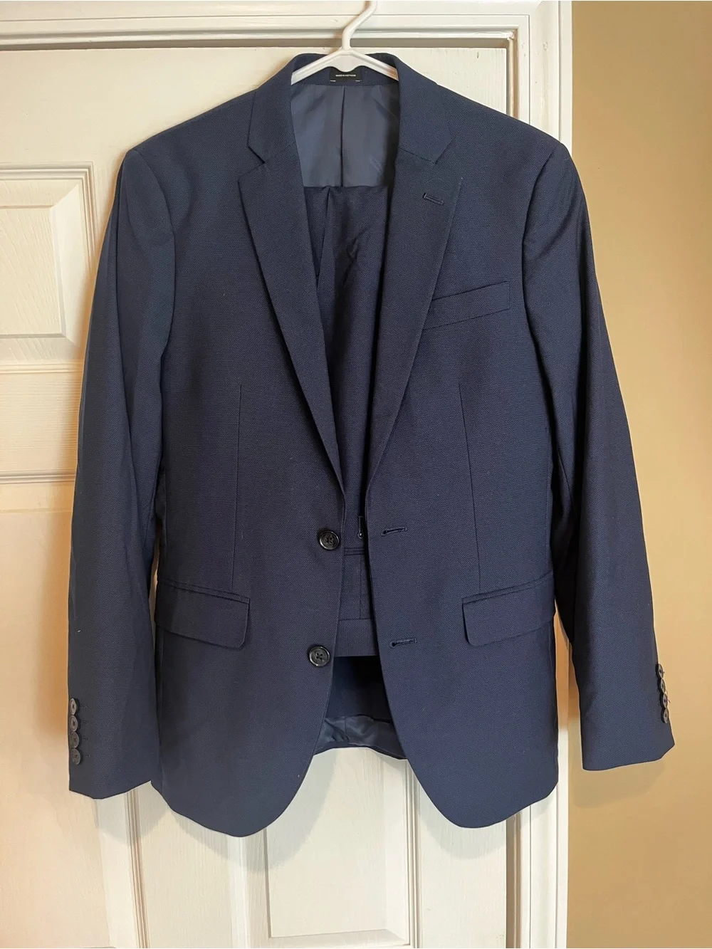 jf j.ferrar Men's Navy Two-Button Suit Jacket and 30 x 32 pants SLIM FIT